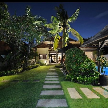 Villa Seminyak William Exterior foto